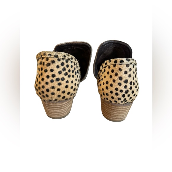 DIBA TRUE
Shy Town Bootie - Picture 4 of 7